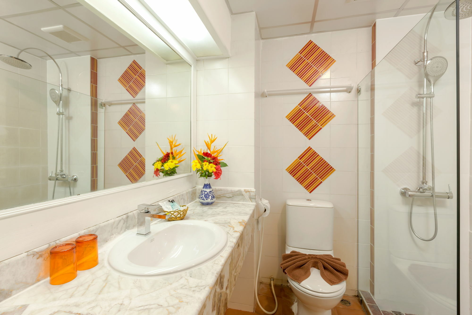 Patong 7Days Premium Hotel Phuket Екстериор снимка
