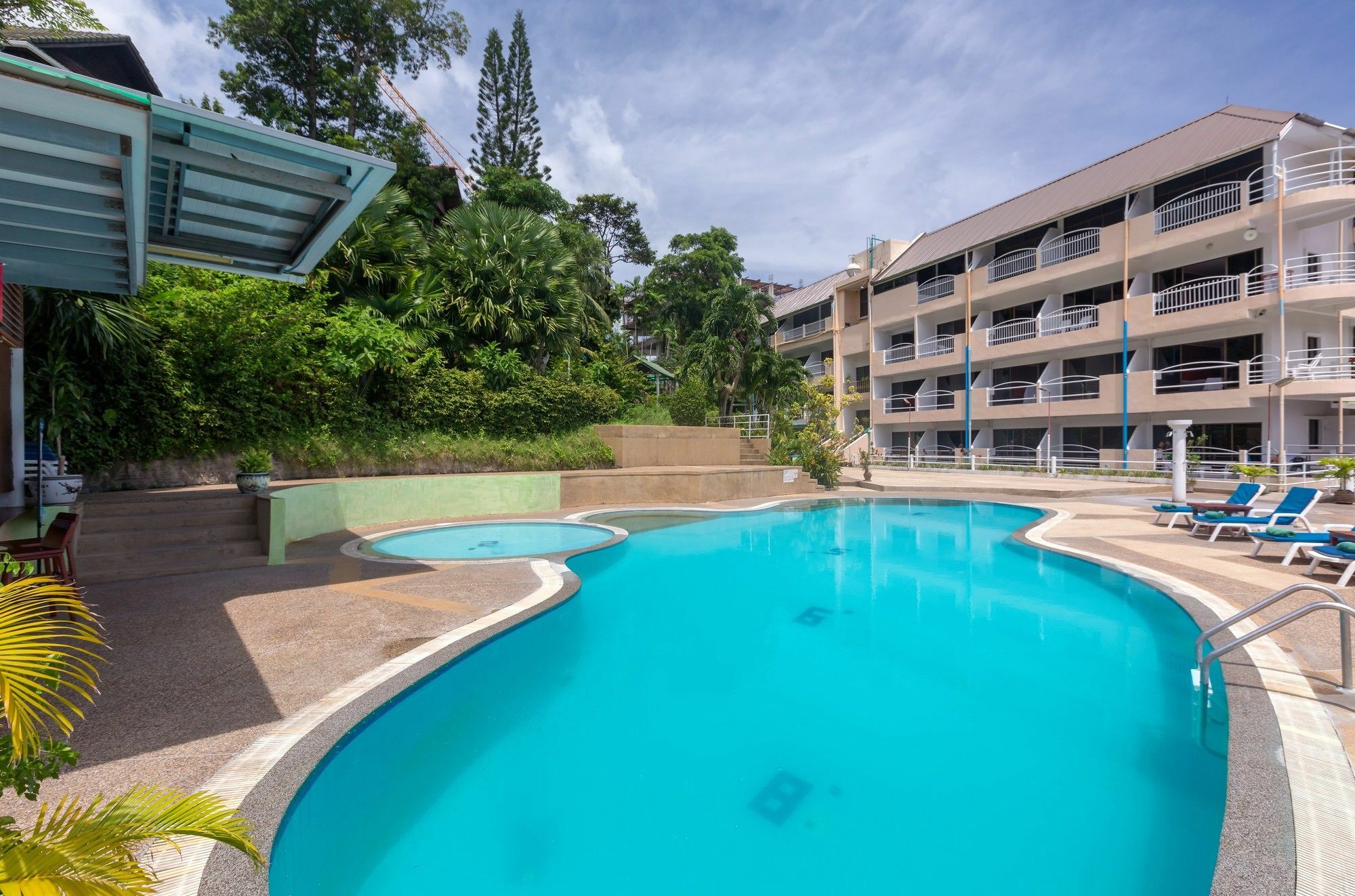 Patong 7Days Premium Hotel Phuket Екстериор снимка