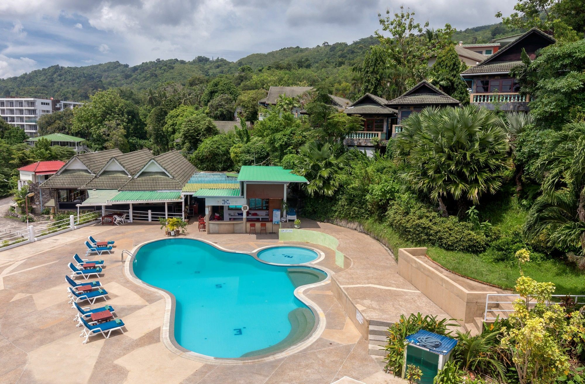Patong 7Days Premium Hotel Phuket Екстериор снимка
