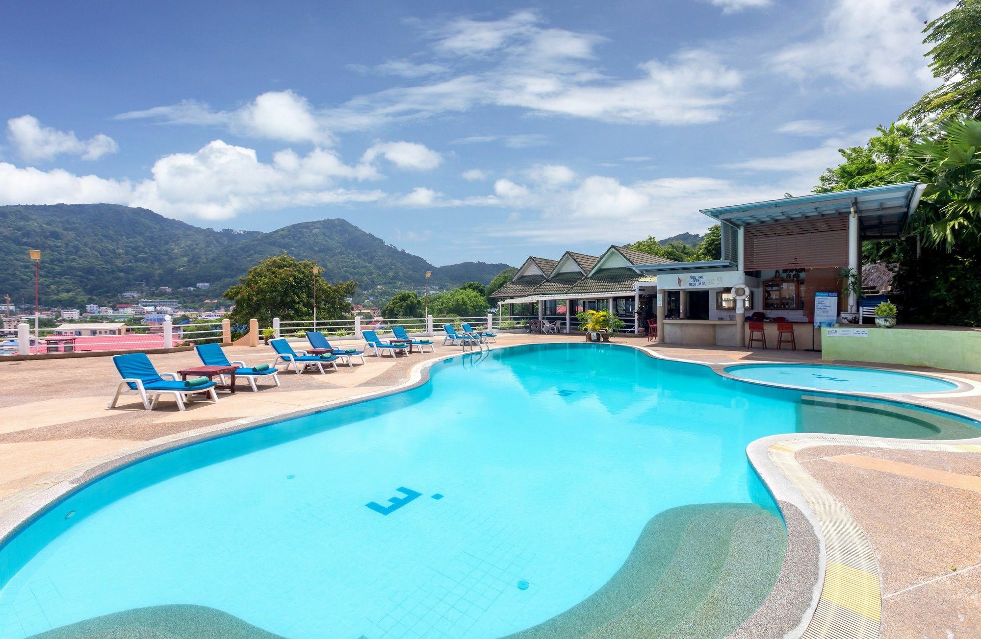 Patong 7Days Premium Hotel Phuket Екстериор снимка