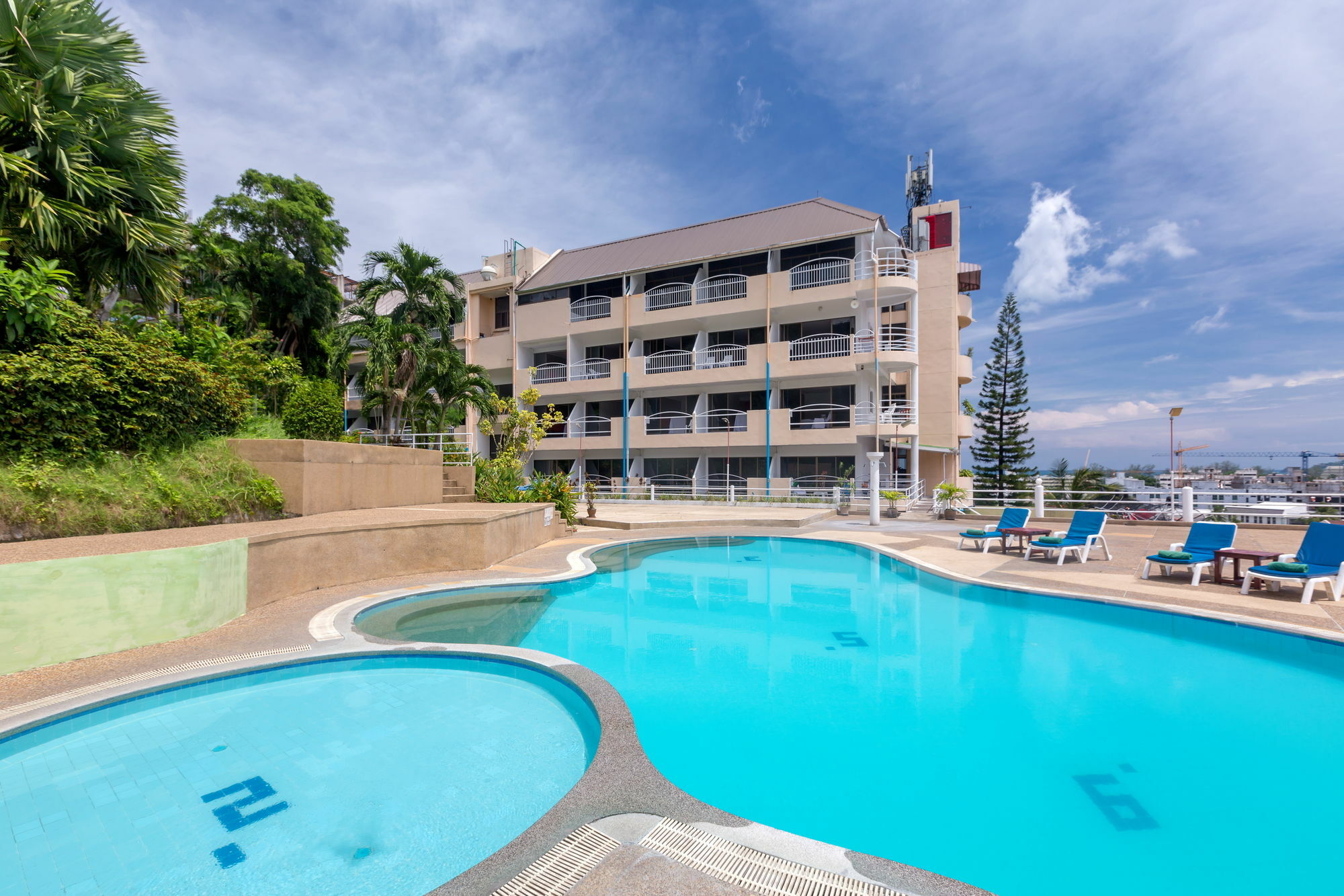 Patong 7Days Premium Hotel Phuket Екстериор снимка